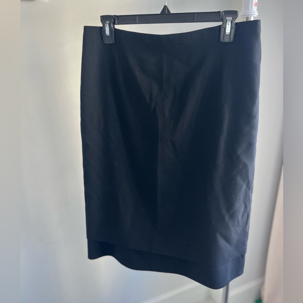 VALENTINO knee length black skirt. Size 10